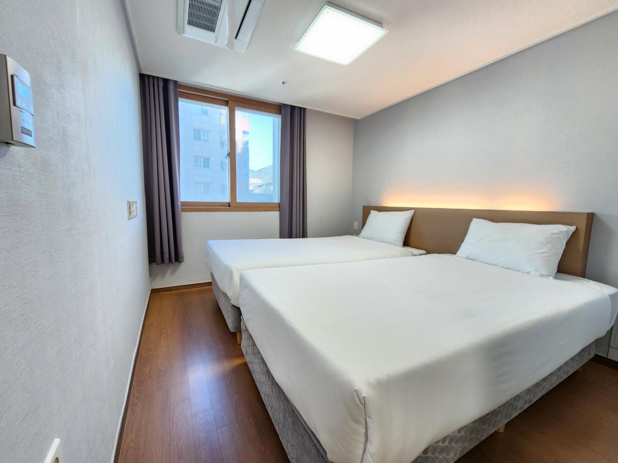 Residence Hotel K Okpo Geoje Bagian luar foto